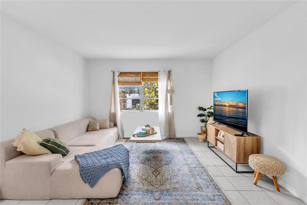 1950 North Andrews Avenue, Unit 210D Wilton Manors, FL 33305 - Photo 15 of 52