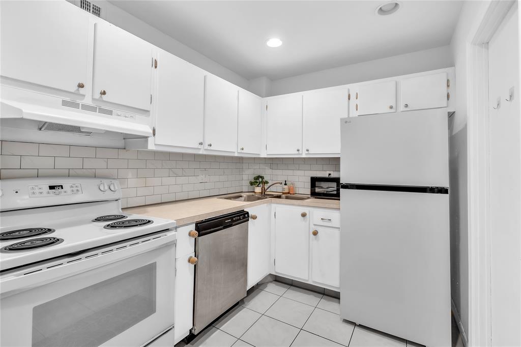 1950 North Andrews Avenue, Unit 210D Wilton Manors, FL 33305 - Photo 22 of 52