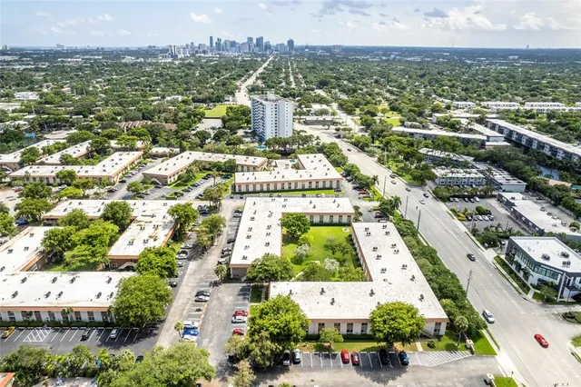 $145,000 | 1950 North Andrews Avenue, Unit 210D, Wilton Manors, FL 33305