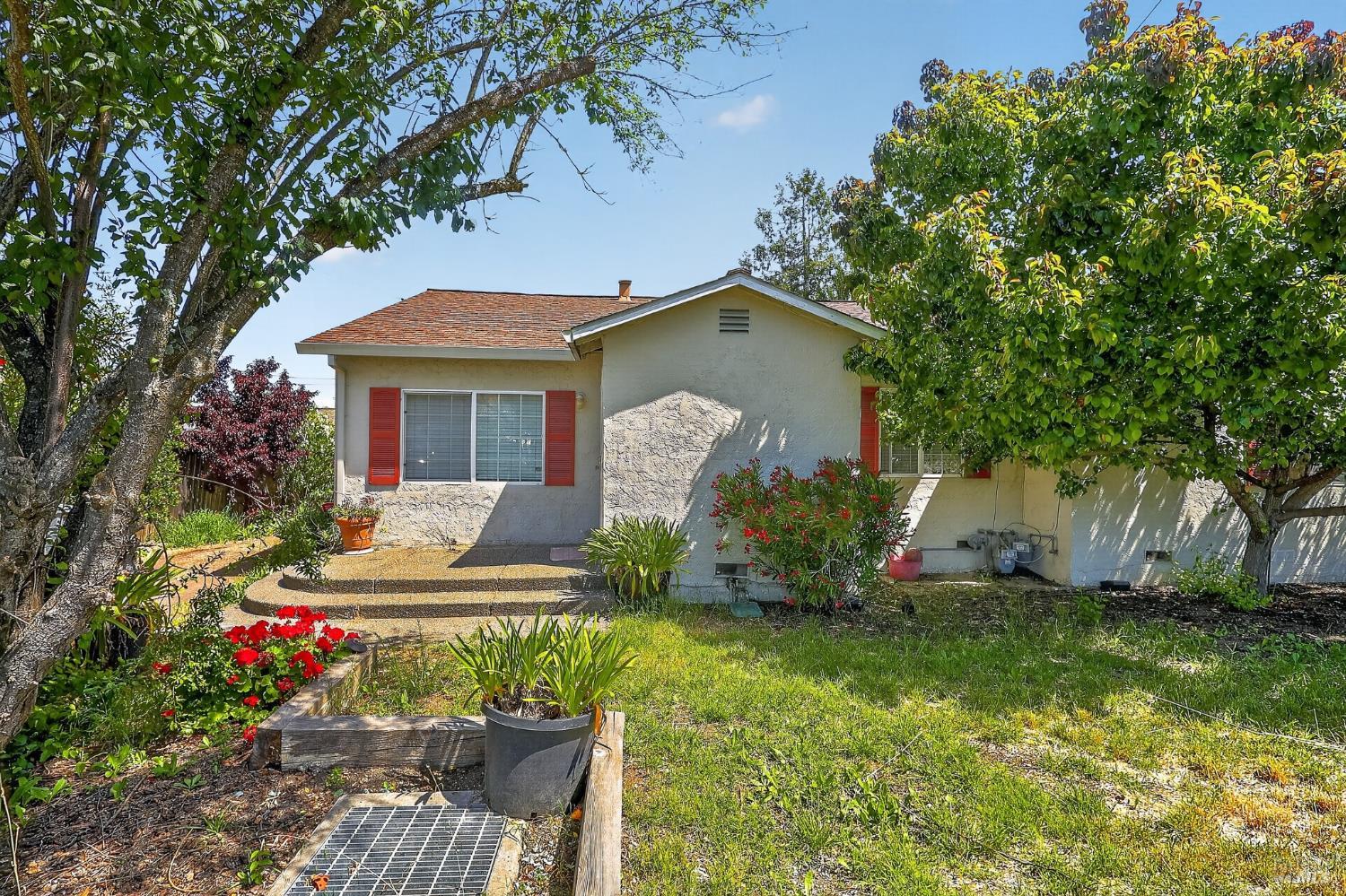 651 Russell Avenue Santa Rosa, CA 95403 - Photo 14 of 17