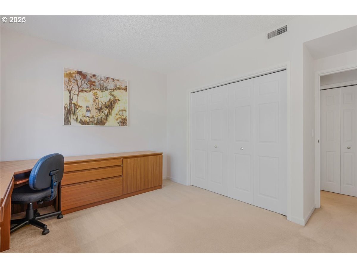 790 Southeast Webber Street, Unit 305 Portland, OR 97202 - Photo 24 of 30 a view of workspace