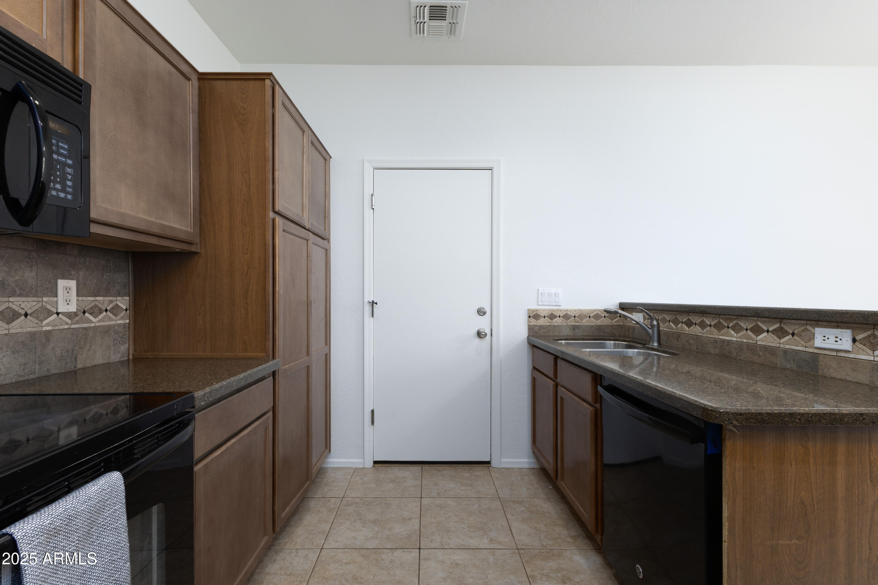 451 South Hawes Road, Unit 53 Mesa, AZ 85208 - Photo 11 of 37 11-LDP (7 of 35)