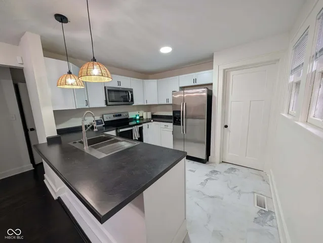 $190,999 | 1338 South 20th Street, Terre Haute, IN 47803