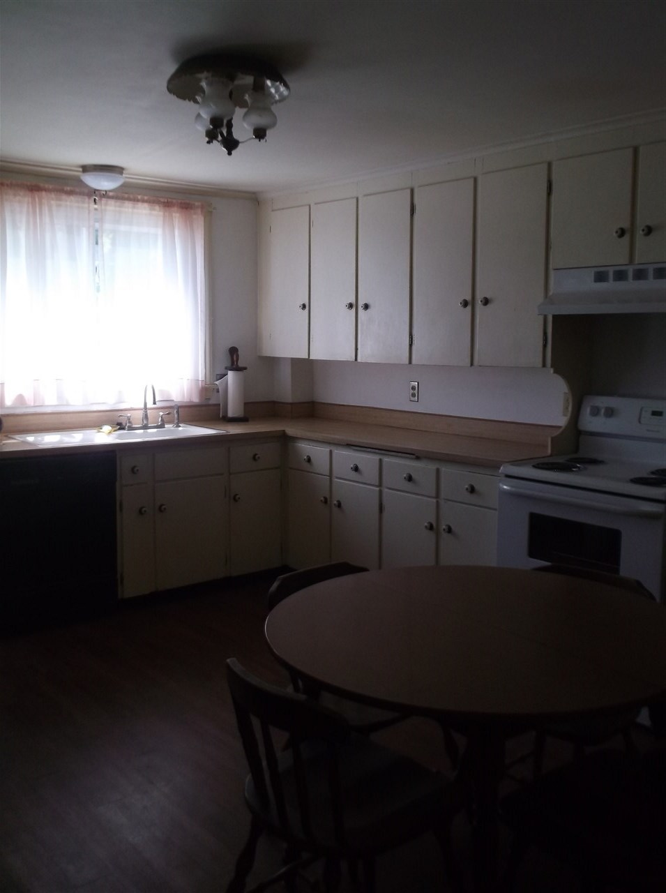 5 Sylvain Street Rochester, NH 03867 - Photo 2 of 10