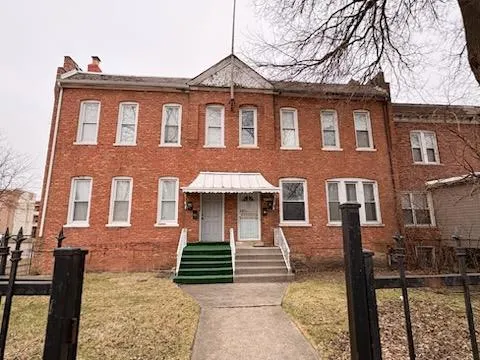 $1,100 | 10501 South Corliss Avenue, Unit 1, Chicago, IL 60628