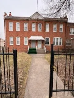 $1,100 | 10501 South Corliss Avenue, Unit 1, Chicago, IL 60628