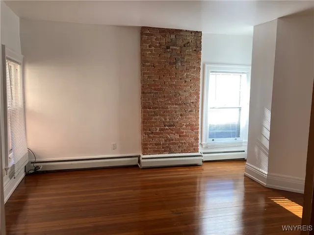 $1,400 | 451 Franklin Street, Unit 2, Buffalo, NY 14202