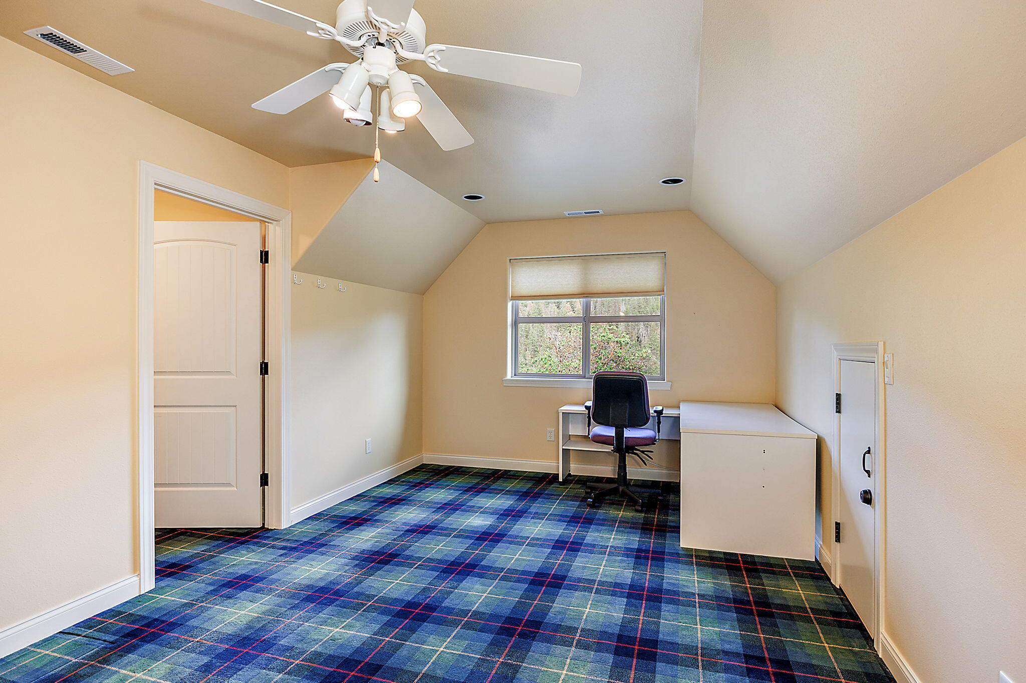4061 Little Applegate Road Jacksonville, OR 97530 - Photo 55 of 90 ApxLA (72)