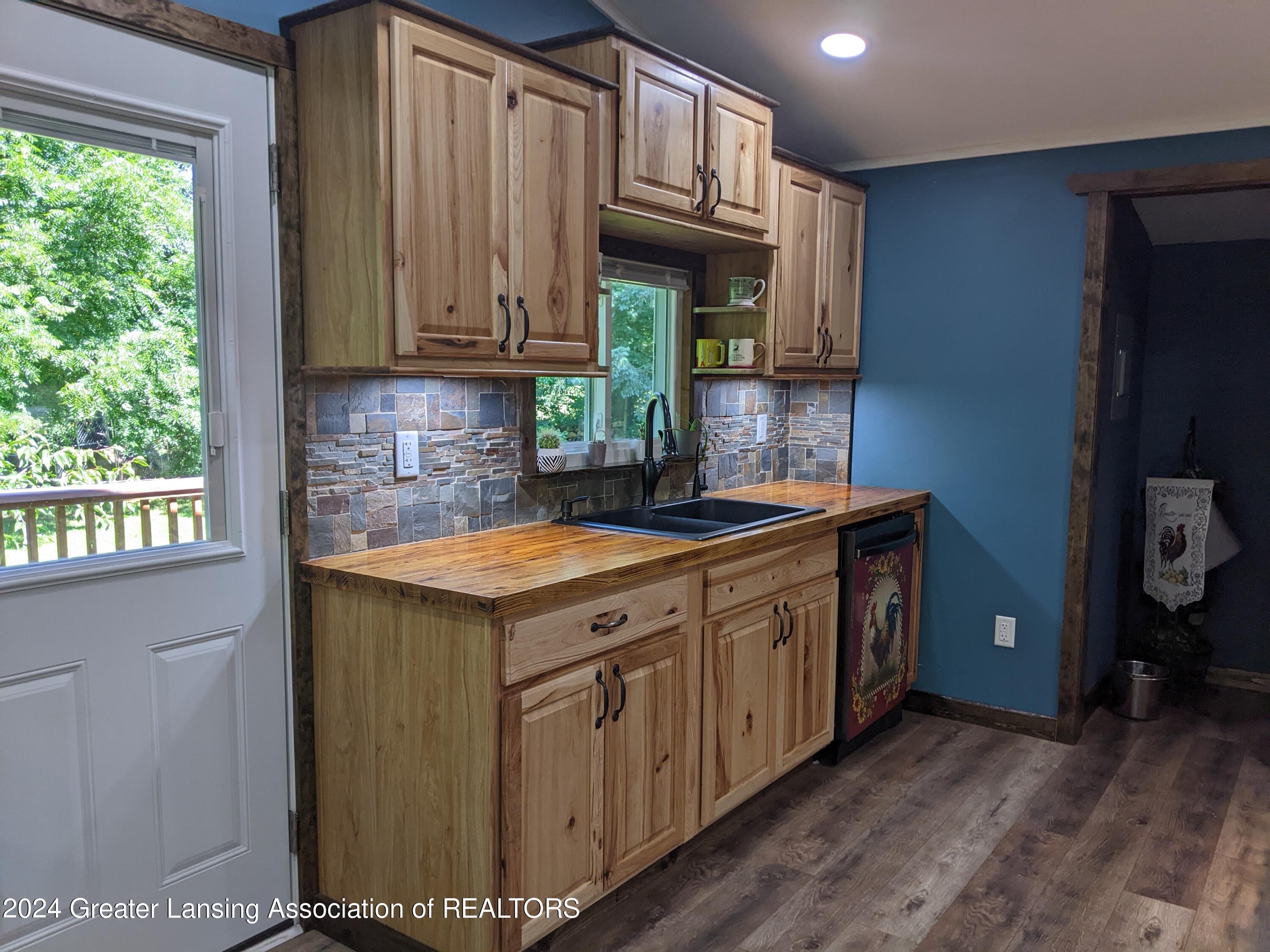 13136 South Francis Road Dewitt, MI 48820 - Photo 15 of 50 29