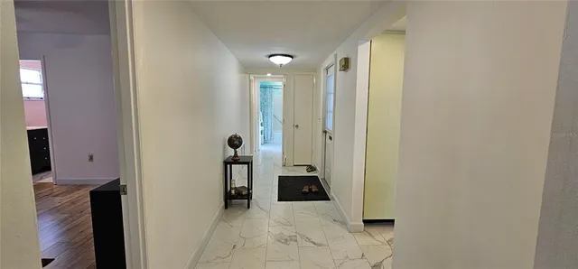 $2,200 | 2009 Riverbluff Parkway, Unit V334, Sarasota, FL 34231