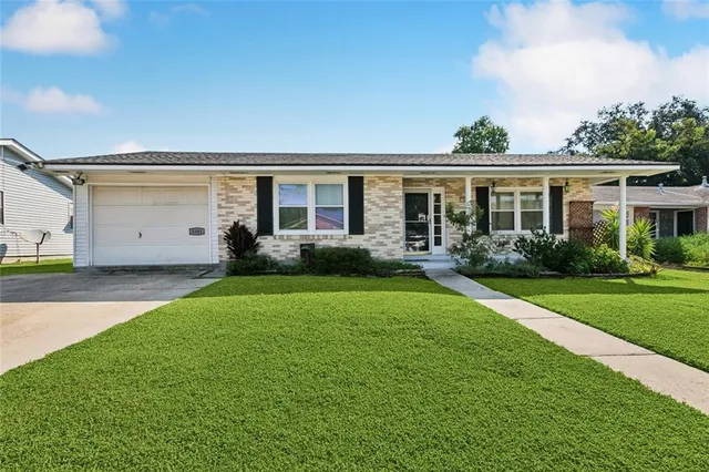 $297,500 | 1901 Eisenhower Avenue, Metairie, LA 70003