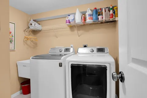 $274,900 | 5749 Gemstone Court, Unit 403, Boynton Beach, FL 33437