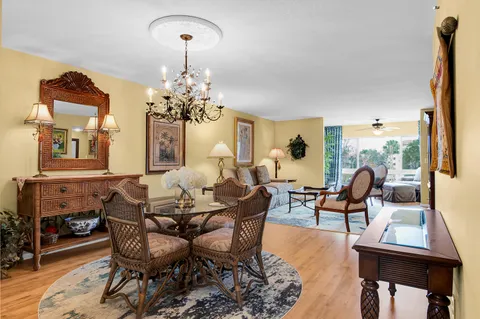 $274,900 | 5749 Gemstone Court, Unit 403, Boynton Beach, FL 33437
