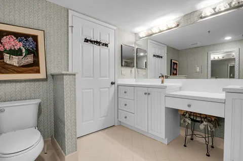 $274,900 | 5749 Gemstone Court, Unit 403, Boynton Beach, FL 33437