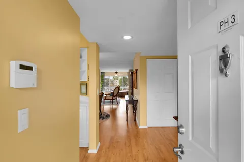 $274,900 | 5749 Gemstone Court, Unit 403, Boynton Beach, FL 33437