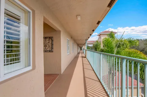 $274,900 | 5749 Gemstone Court, Unit 403, Boynton Beach, FL 33437