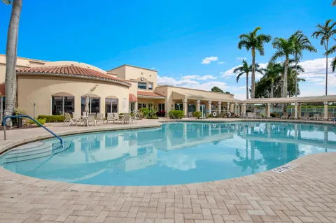 $274,900 | 5749 Gemstone Court, Unit 403, Boynton Beach, FL 33437