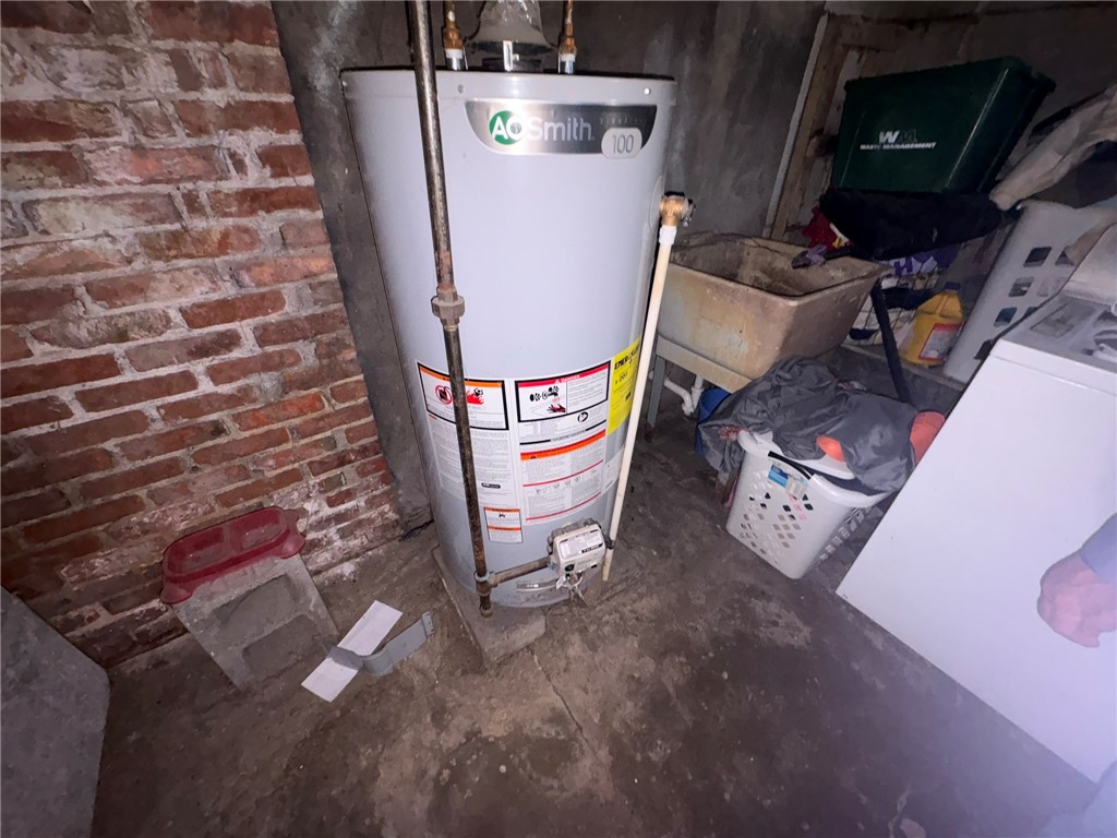 7 Riverbank Place Rochester, NY 14621 - Photo 14 of 43