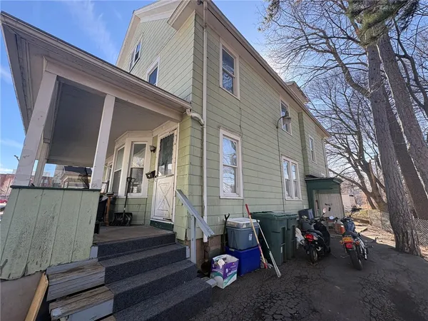 $150,000 | 7 Riverbank Place, Rochester, NY 14621