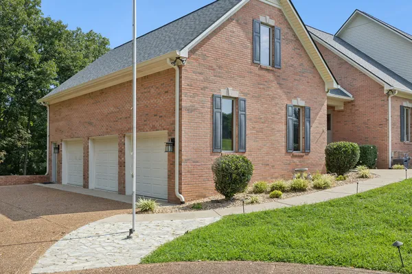 $1,299,000 | 1208 Davidson Lane, Columbia, TN 38401