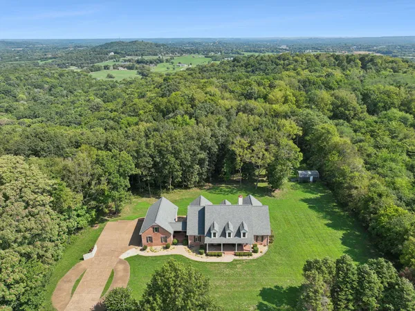 $1,299,000 | 1208 Davidson Lane, Columbia, TN 38401