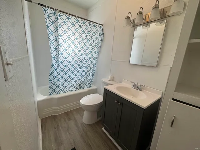 $270,000 | 701 East Walnut Street, Kokomo, IN 46901