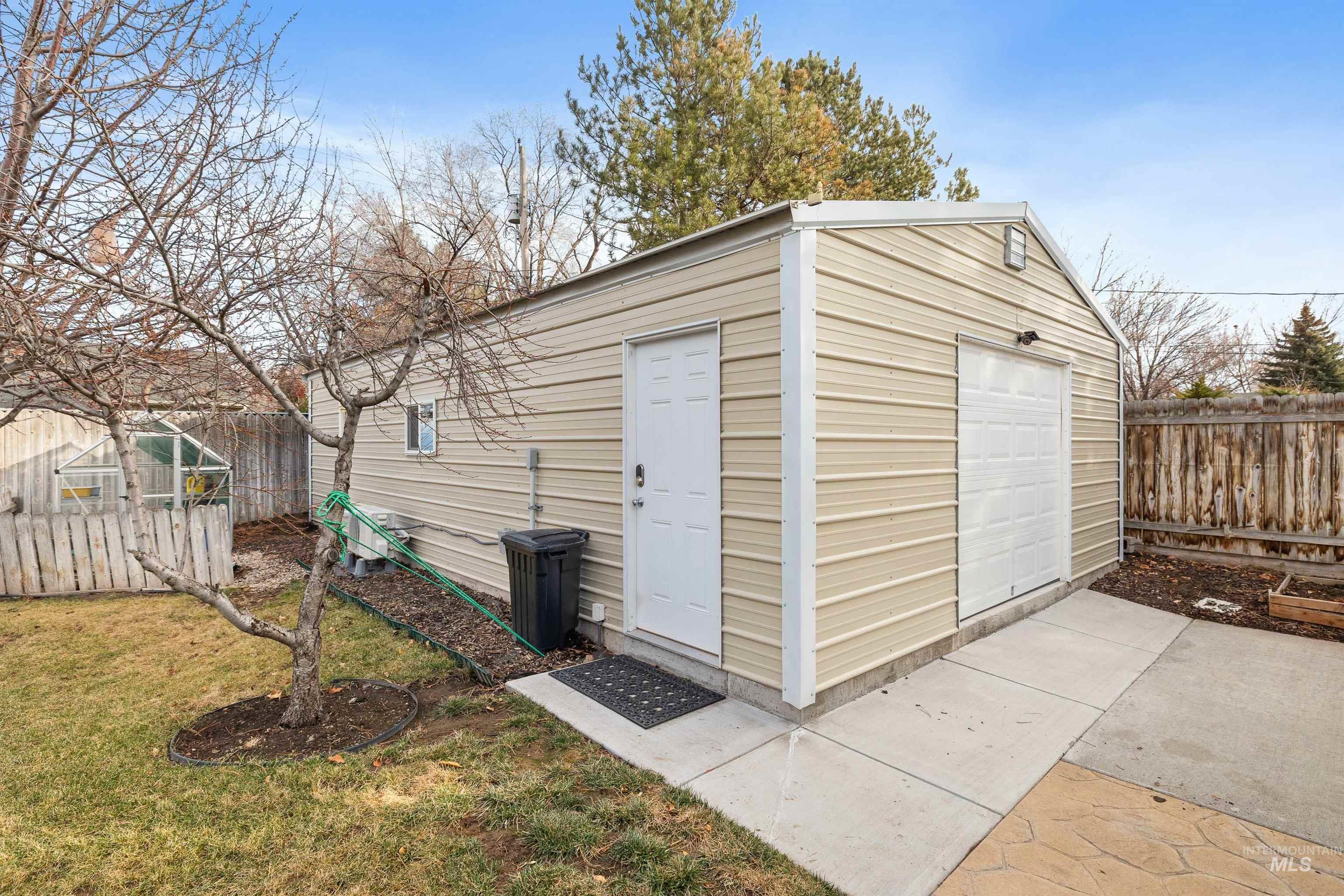 430 Pierce Street Twin Falls, ID 83301 - Photo 22 of 39 View of outdoor structure featuring a fenced backyard
