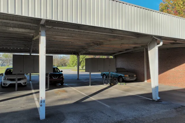 $239,900 | 200 Sanders Ferry Road, Unit 2307, Hendersonville, TN 37075
