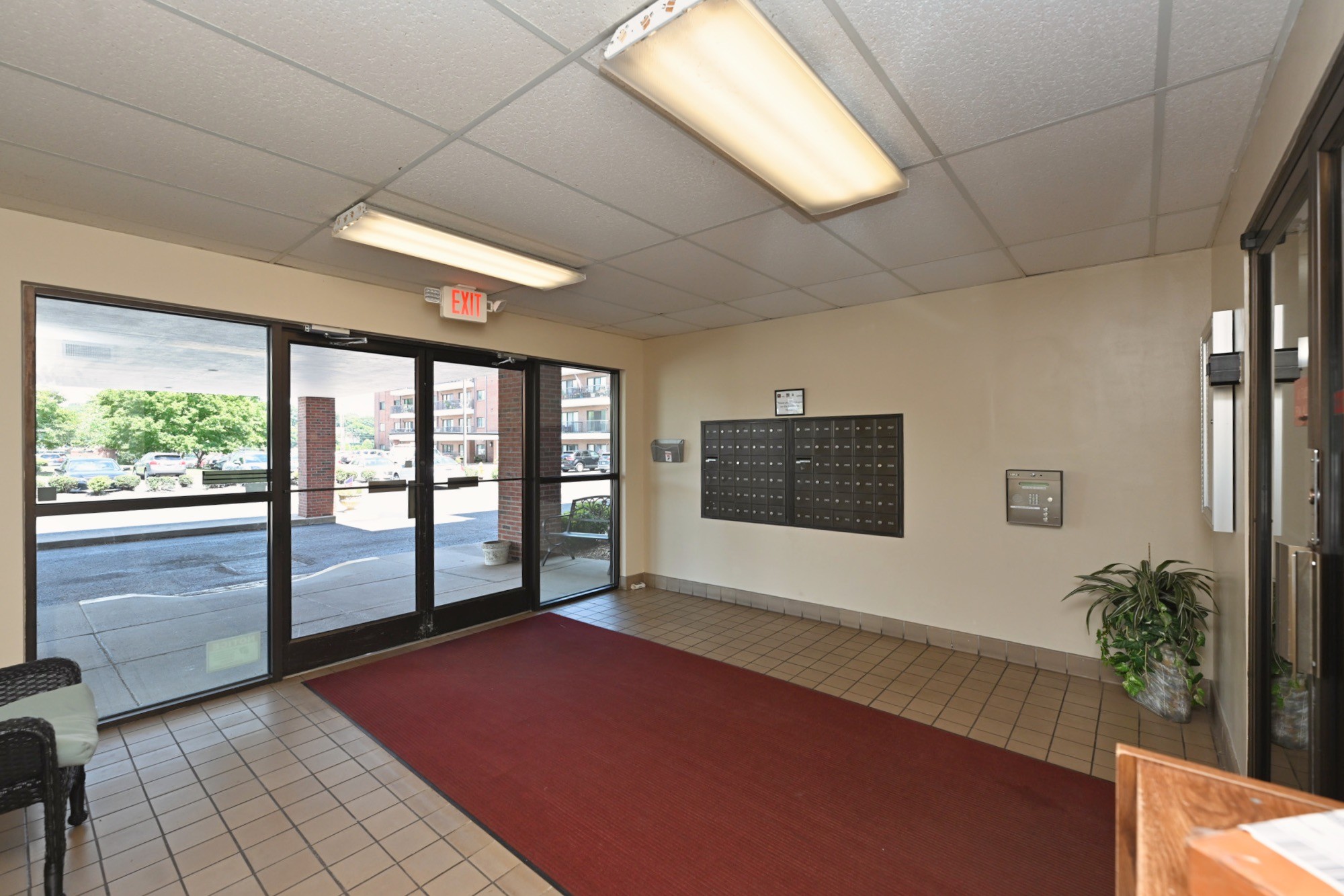 200 Sanders Ferry Road, Unit 2307 Hendersonville, TN 37075 - Photo 22 of 29 a view of an empty room with a window