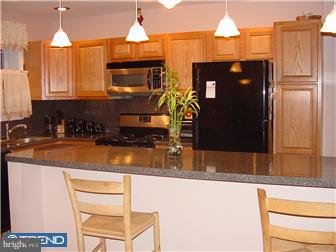 6610 Morris Park Road Philadelphia, PA 19151 - Photo 9 of 12 Kitchen