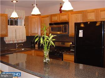 6610 Morris Park Road Philadelphia, PA 19151 - Photo 10 of 12 Kitchen