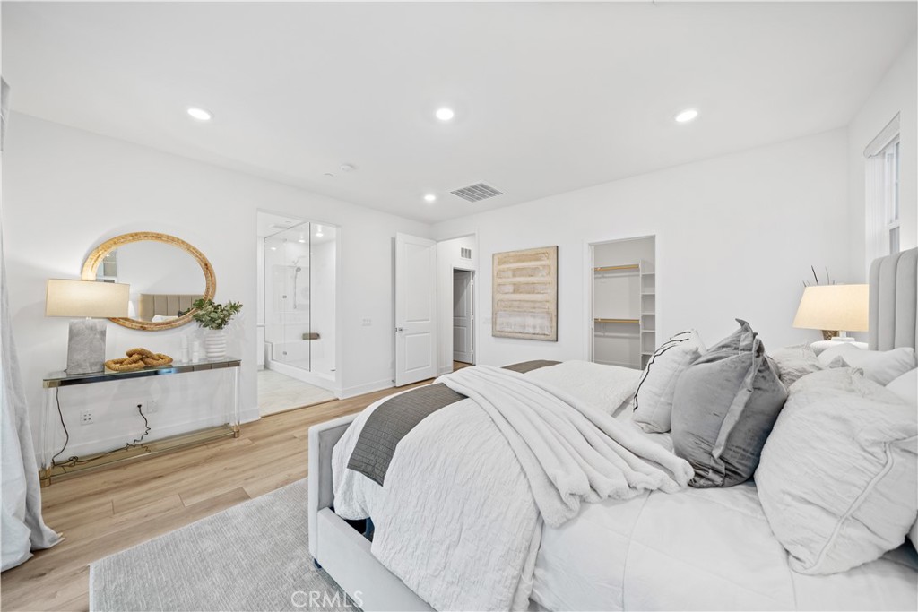 121 Yugen Irvine, CA 92618 - Photo 17 of 29