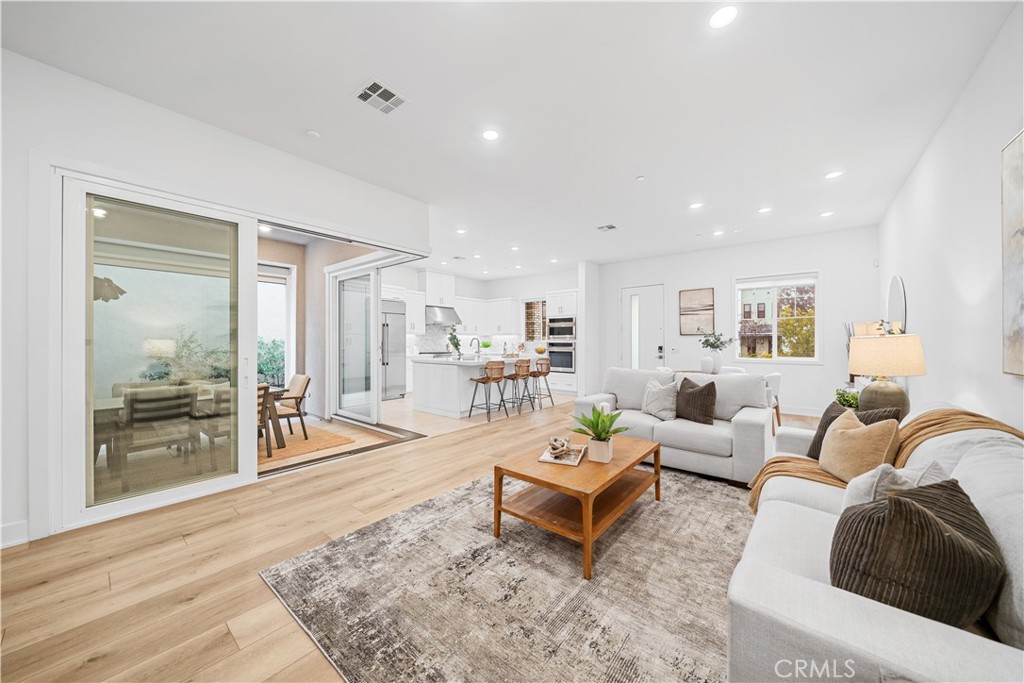 121 Yugen Irvine, CA 92618 - Photo 9 of 29