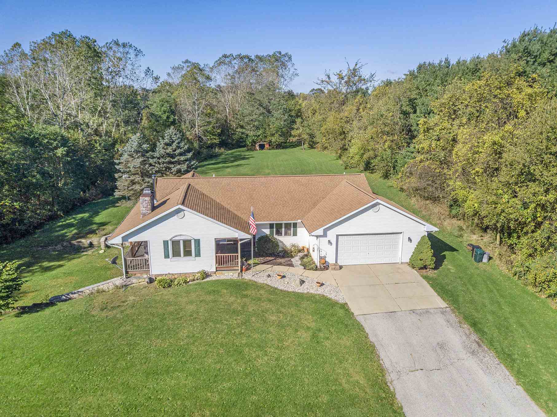 60115 Cedar Road Mishawaka, IN 46544 - Photo 1 of 34