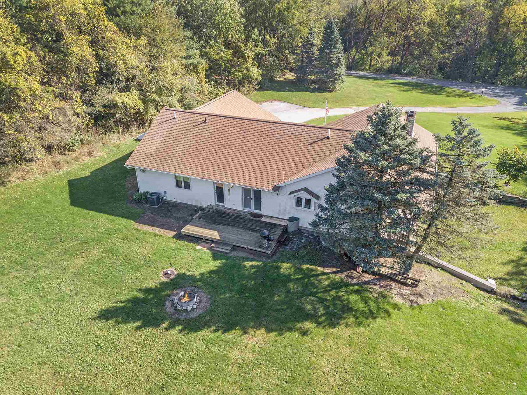 60115 Cedar Road Mishawaka, IN 46544 - Photo 5 of 34