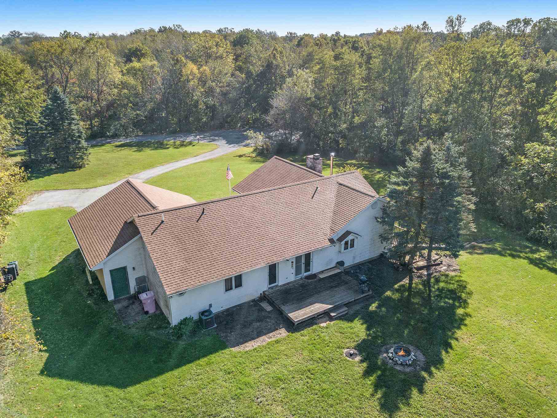 60115 Cedar Road Mishawaka, IN 46544 - Photo 7 of 34