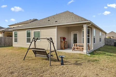 $363,900 | 1926 Dragonfly Loop, Bastrop, TX 78602