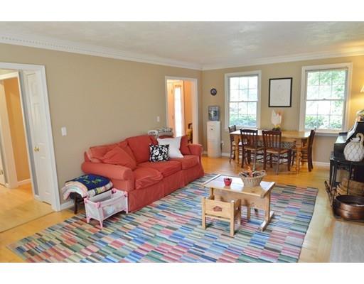 8 Bigelow Road Southborough, MA 01772 - Photo 17 of 42 Gallery Image 17