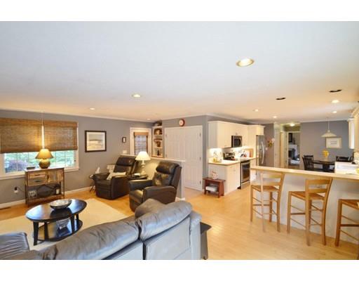 8 Bigelow Road Southborough, MA 01772 - Photo 5 of 42 Gallery Image 5