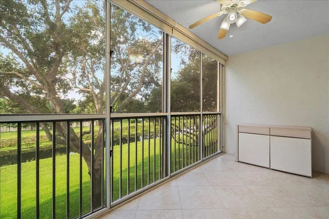 $2,000 | 4734 Lucerne Lakes Boulevard East, Unit 302, Lake Worth, FL 33467