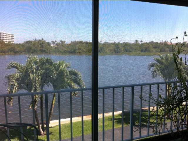 2165 Ibis Isle Road, Unit 8 Palm Beach, FL 33480 - Photo 1 of 26 Primary Photo