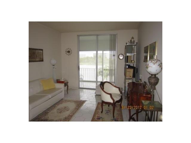 2165 Ibis Isle Road, Unit 8 Palm Beach, FL 33480 - Photo 9 of 26 Additional Photo