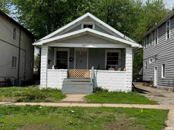 $34,900 | 905 East Republic Street, Peoria, IL 61603