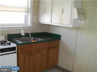 6706 Rutland Street Philadelphia, PA 19149 - Photo 6 of 12 Kitchen