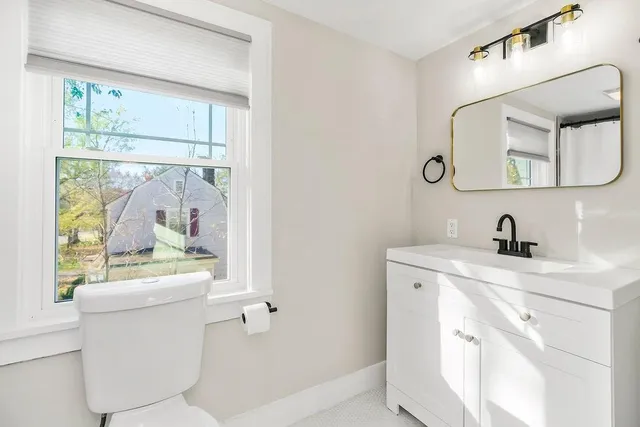 $375,000 | 1705 Southwest Walnut Street, Blue Springs, MO 64015