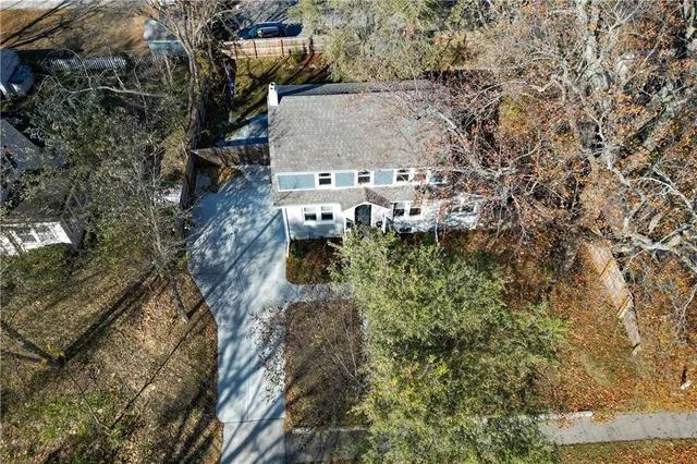 $375,000 | 1705 Southwest Walnut Street, Blue Springs, MO 64015