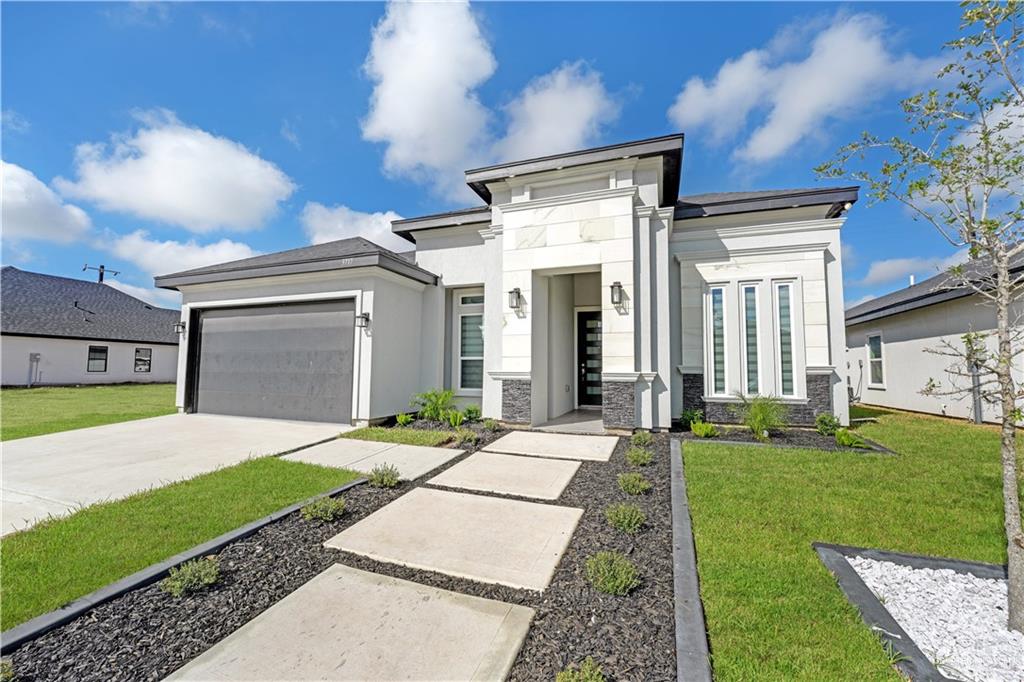 3717 South Peak Road, Edinburg, TX 78542 Compass