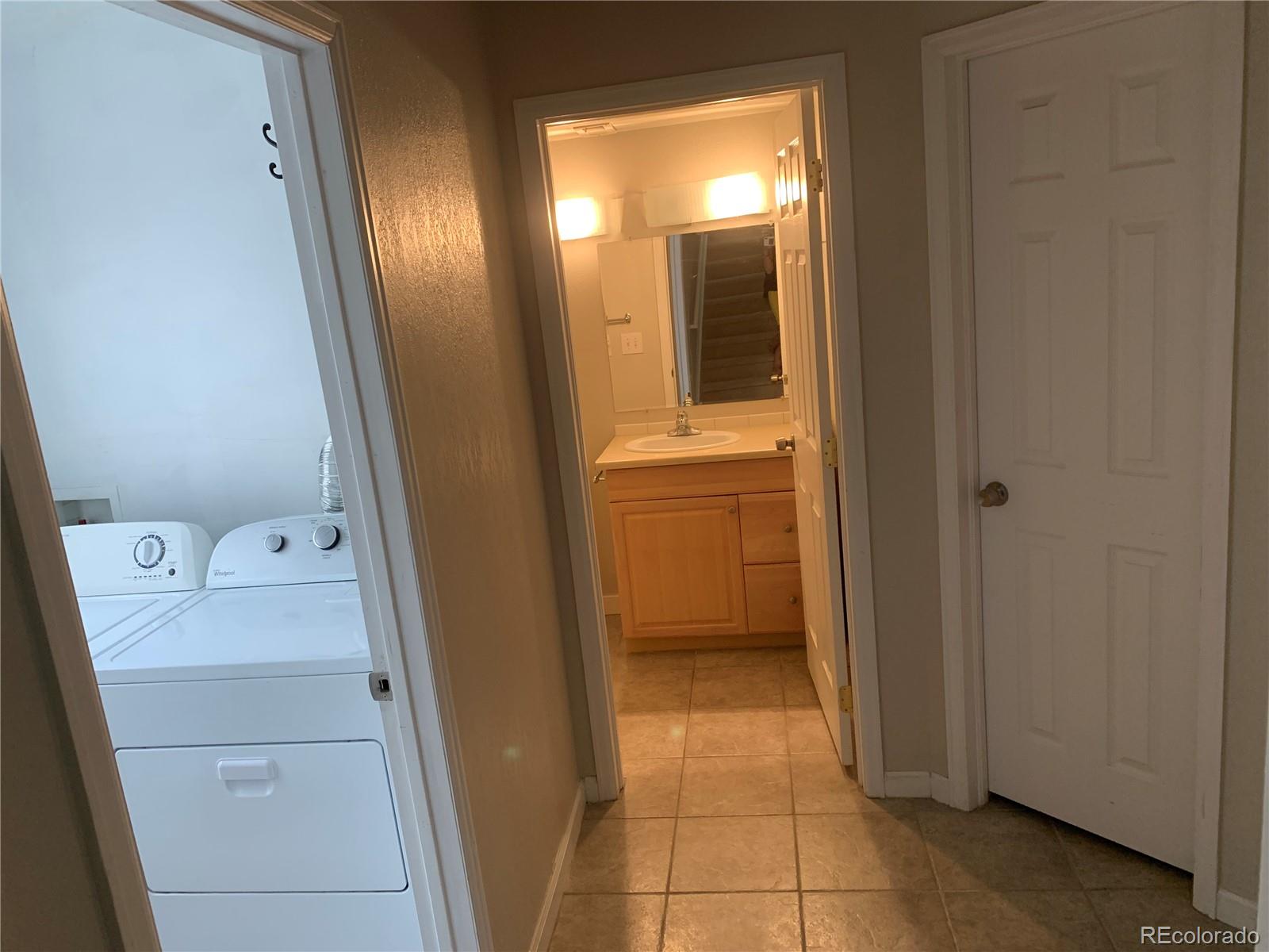 10622 Cherrybrook Circle Highlands Ranch, CO 80126 - Photo 12 of 25