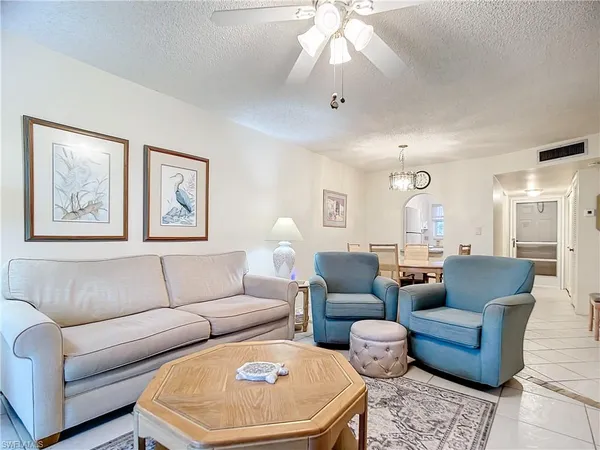 $1,295 | 180 Turtle Lake Court, Unit 103, Naples, FL 34105