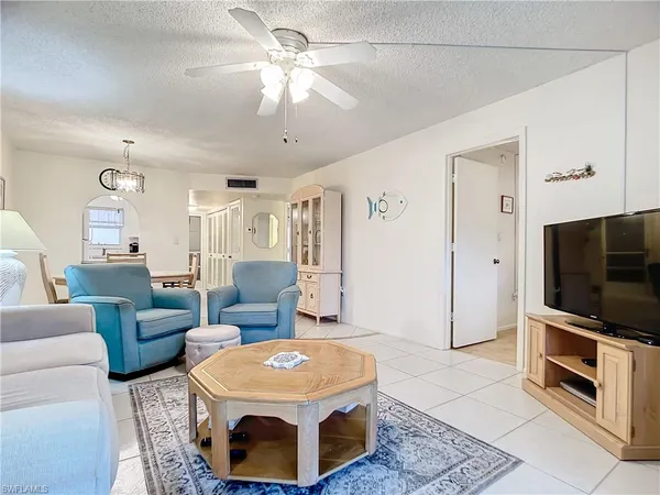 $1,295 | 180 Turtle Lake Court, Unit 103, Naples, FL 34105